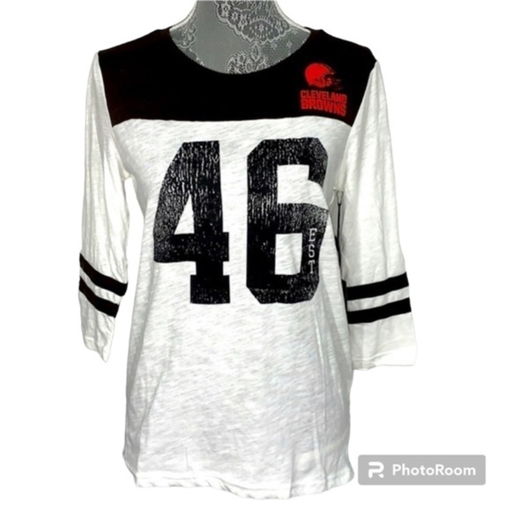 Cleveland Browns NFL women’s 3/4 sleeve‎ t-shirt.  EST 47 for first year. NWT